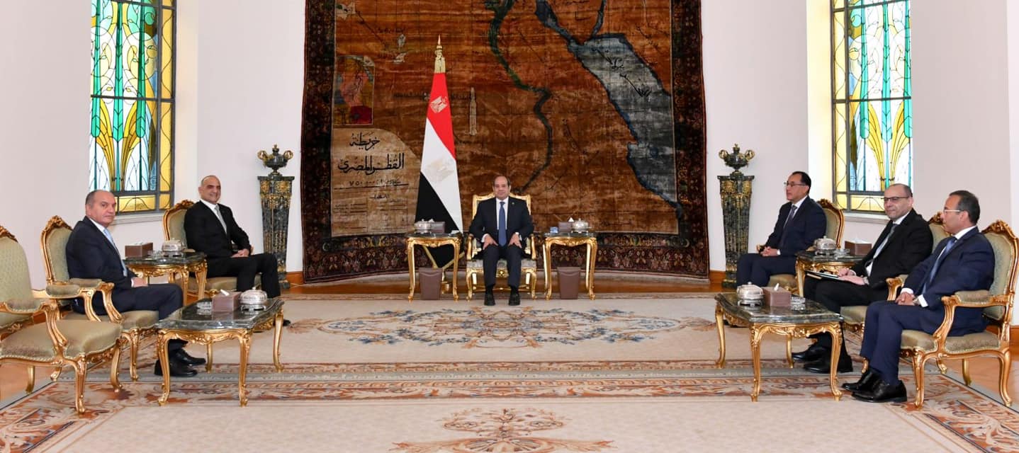الرئيس السيسي يستقبل رئيس الوزراء ووزير الدفاع الأردني